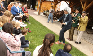 Lire la suite à propos de l’article BRIBES CÉLESTES